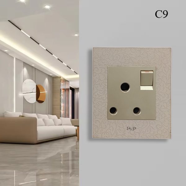 C9 C17 15A 3PIN ROUND WITH SWITCH